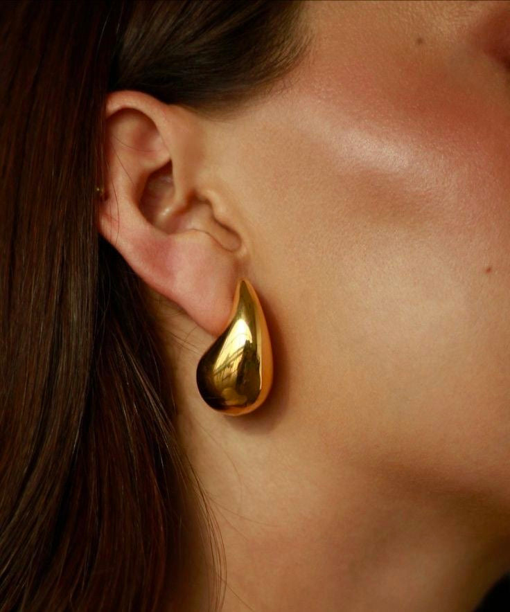 Golden Teardrop Elegance Earrings