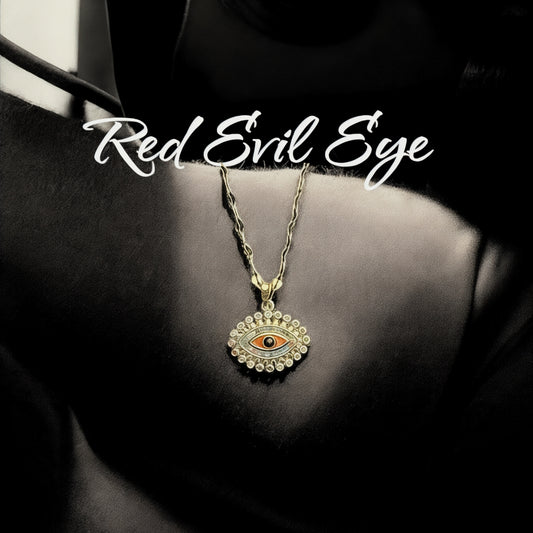 Radiant Devil Eye Charm Necklace – A Timeless Guardian of Style