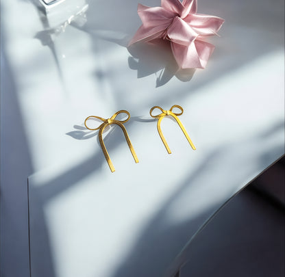 Golden Grace Bow Earring
