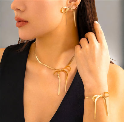 Zenvy Bow Elegance Combo: Bow Earning, Bow Bracelet And Bow Necklace Combo